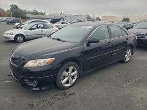 Toyota Camry BASE 2.5L 4 2011