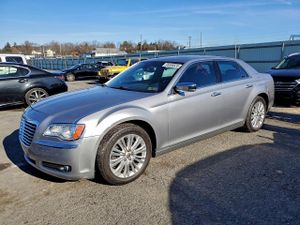 Chrysler 300C 5.7L 8 2013