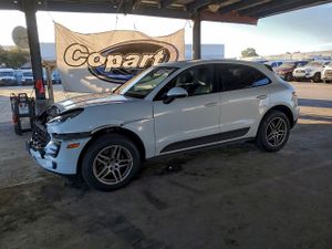 Porsche Macan 2.0L 4 2017