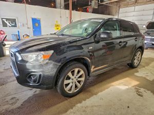 Mitsubishi Outlander ES 2.0L 4 2015