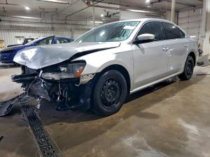 Volkswagen Passat S 1.8L 4 2015