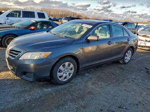 Toyota Camry BASE 2.5L 4 2010