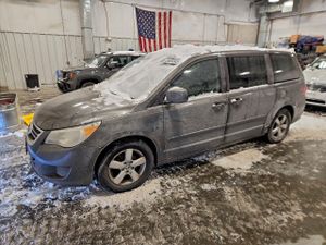 Volkswagen Routan SE 3.8L 6 2010