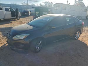 Ford Focus SE 2.0L 4 2014