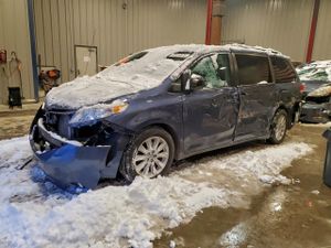 Toyota Sienna XLE 3.5L 6 2014