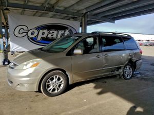 Toyota Sienna XLE 3.3L 6 2006