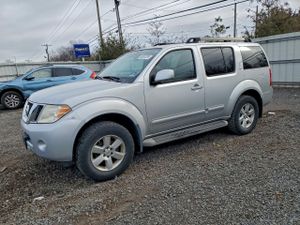 Nissan Pathfinder S 4.0L 6 2011