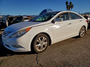 Hyundai Sonata SE 2.4L 4 2013