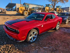 Dodge Challenger SE 3.5L 6 2010