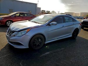 Hyundai Sonata GLS 2.4L 4 2014