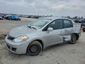 Nissan Versa S 1.8L 4 2011