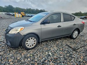Nissan Versa S 1.6L 4 2014
