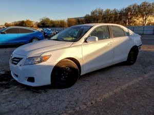 Toyota Camry BASE 2.5L 4 2011