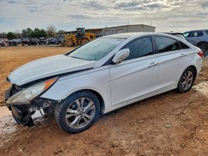 Hyundai Sonata SE 2.4L 4 2012
