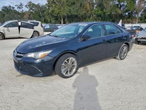 Toyota Camry LE 2.5L 4 2015