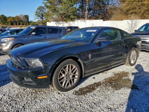 Ford Mustang 3.7L 6 2014