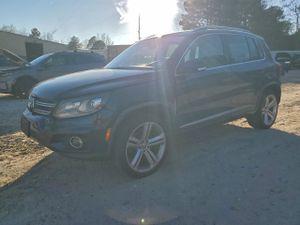 Volkswagen Tiguan S 2.0L 4 2015