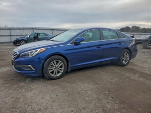 Hyundai Sonata SE 2.4L 4 2015