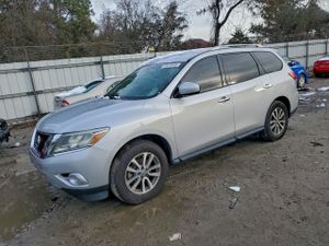 Nissan Pathfinder S 3.5L 6 2013