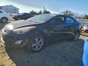 Hyundai Elantra GLS 1.8L 4 2013