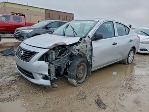 Nissan Versa S 1.6L 4 2014