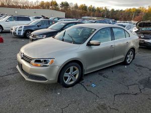 Volkswagen Jetta TDI 2.0L 4 2014