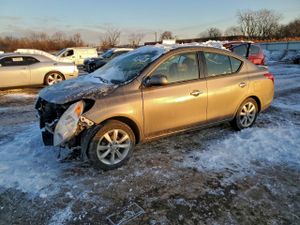 Nissan Versa S 1.6L 4 2014