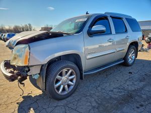 GMC Yukon DENALI 6.2L 8 2007