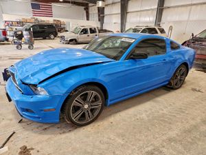 Ford Mustang 3.7L 6 2013
