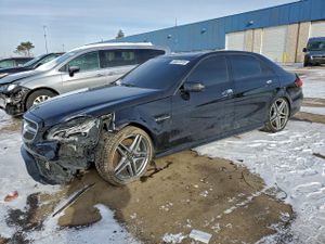 Mercedes-Benz E 63 AMG 5.5L 8 2014
