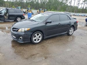 Toyota Corolla BASE 1.8L 4 2012