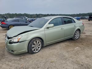 Toyota Avalon XL 3.5L 6 2005