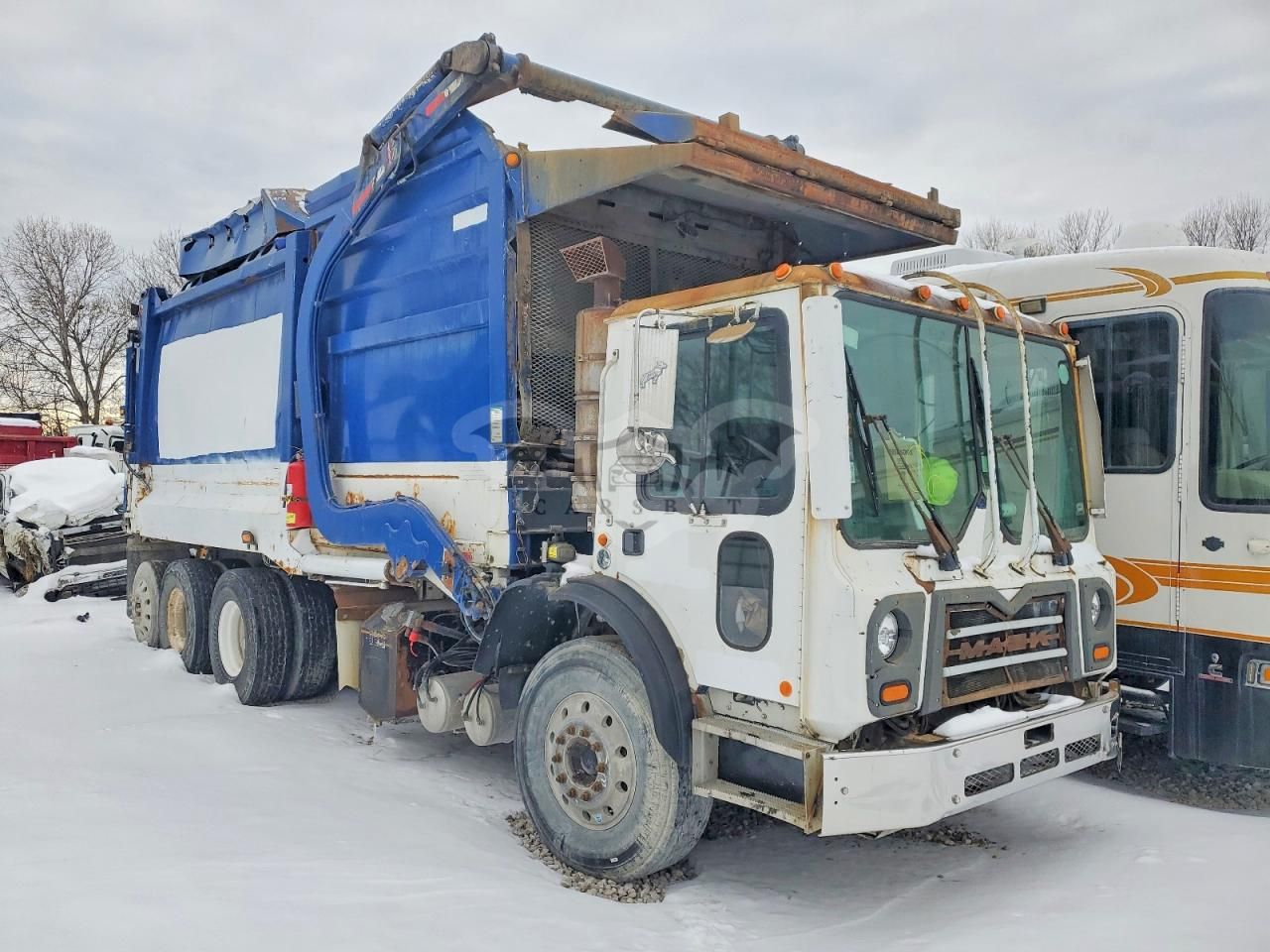 Mack 600 MRU600 8.9L 6 2014