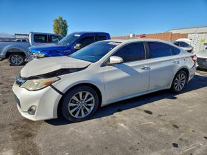 Toyota Avalon BASE 3.5L 6 2013