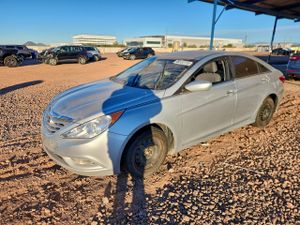Hyundai Sonata GLS 2.4L 4 2013