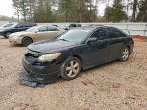 Toyota Camry BASE 2.5L 4 2011