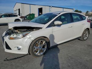 Ford Focus SEL 2.0L 4 2012