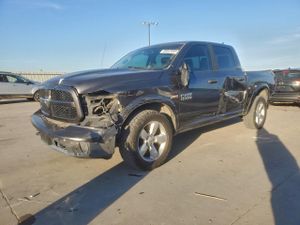 RAM 1500 SLT 5.7L 8 2015