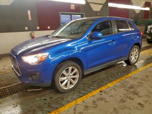 Mitsubishi Outlander ES 2.0L 4 2015