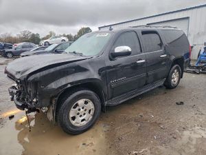 Chevrolet Suburban C1500 LT 5.3L 8 2011