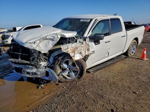 RAM 1500 SLT 5.7L 8 2015