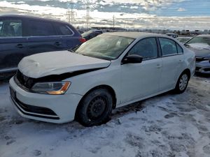 Volkswagen Jetta BASE 2 L 4 2015