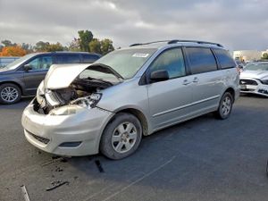Toyota Sienna CE 3.3L 6 2006