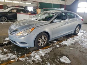 Hyundai Sonata GLS 2.4L 4 2013