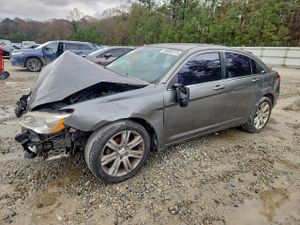 Chrysler 200 TOURING 2.4L 4 2011