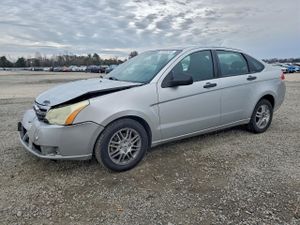 Ford Focus SE 2.0L 4 2010