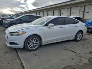 Ford Fusion SE 2.5L 4 2014