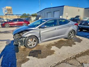 Hyundai Elantra GLS 1.8L 4 2013