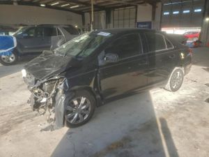 Toyota Yaris 1.5L 4 2011