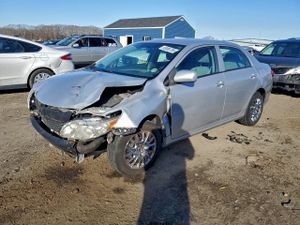 Toyota Corolla BASE 1.8L 4 2010
